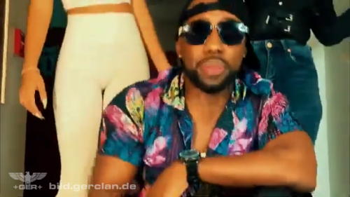 GblackDaBest-Costa-Ricas-Call-Center-Rap-Breakdancing-commerical-8.png